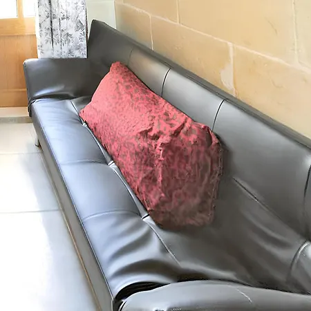 Elegant In Iz-zebbug + Pool Villa