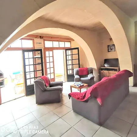 Villa Elegant In Iz-zebbug + Pool Qala